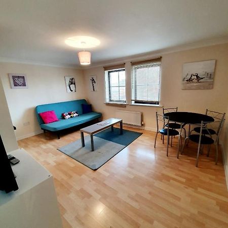 Chelmsford Town Centre Apartments With Car Parking Exteriör bild