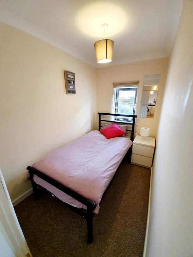 Chelmsford Town Centre Apartments With Car Parking Exteriör bild