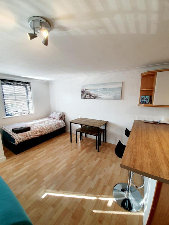 Chelmsford Town Centre Apartments With Car Parking Exteriör bild